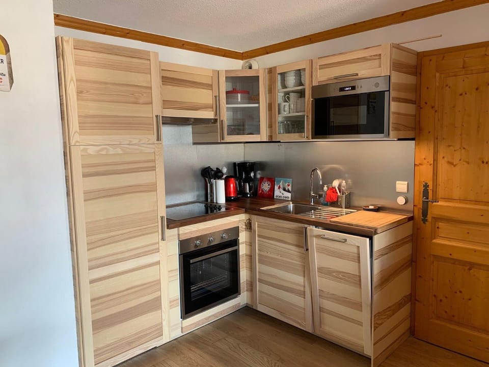Primevere Chalets De La Vallee D'or - 3 pièces 6 personnes 3 exposé Ouest MAE-9954 Apartment in Auvergne-Rhône-Alpes