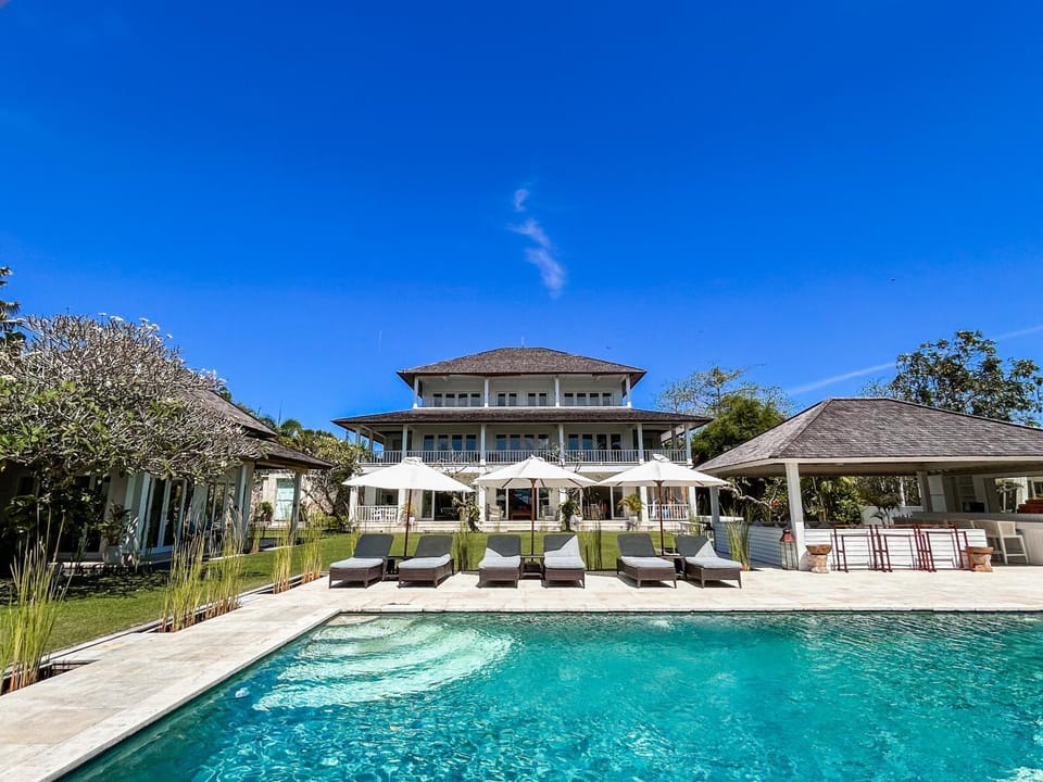 Property building, Swimming pool