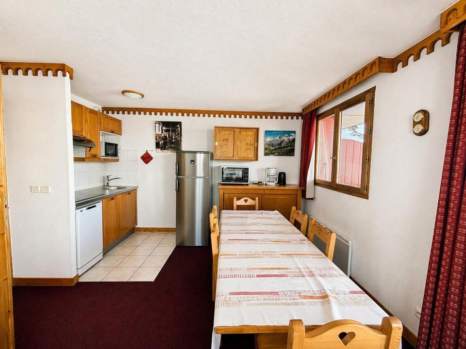 Résidence Bosson - Appartement 8 personnes ski aux pieds aux Ménuires MAE-3814 Apartment in Les Allues