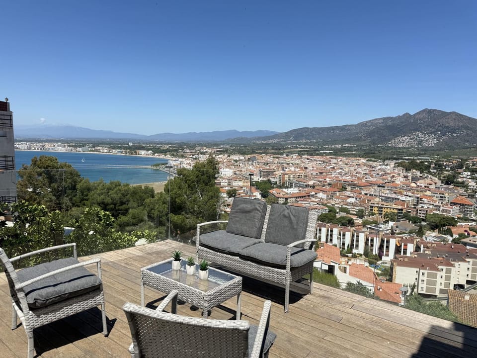 View (from property/room), Balcony/Terrace, Sea view