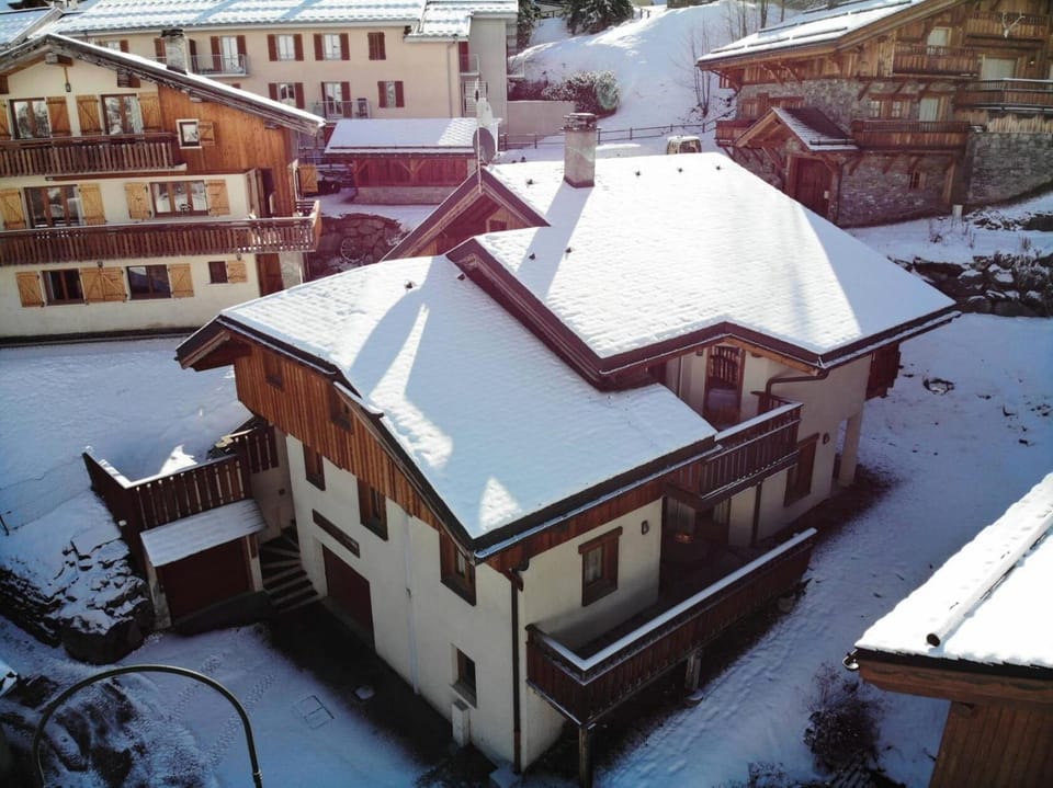 Chalet Des Encombres - Chalet pour 10 personnes au centre de St Martin de Belleville, proche du téléski MAE-4314 Apartment in St Martin Belleville