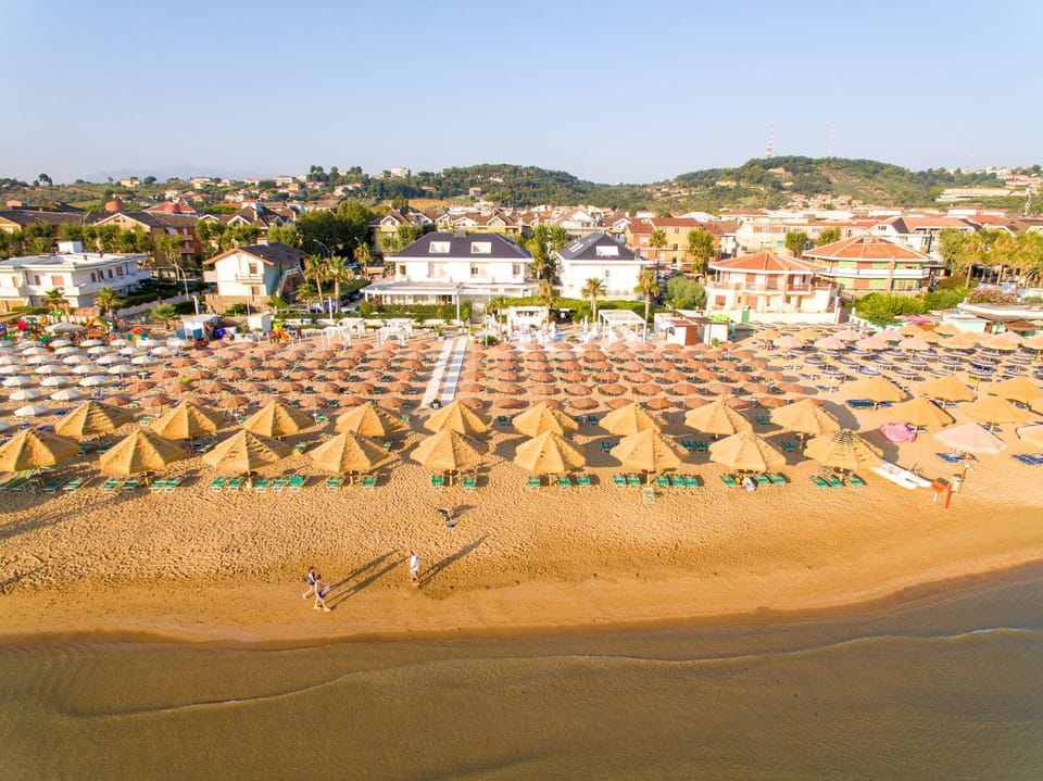 Property building, Bird's eye view, Beach, Sea view