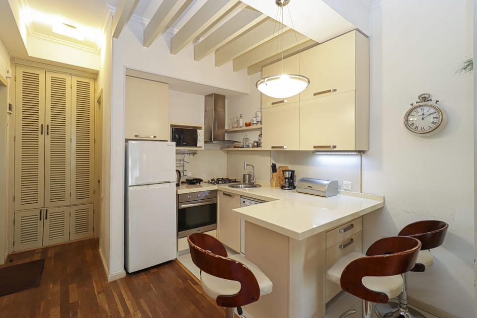 Cozy and Stylish 1BR Apt In The Heart of Tbilisi House in Tbilisi, Georgia