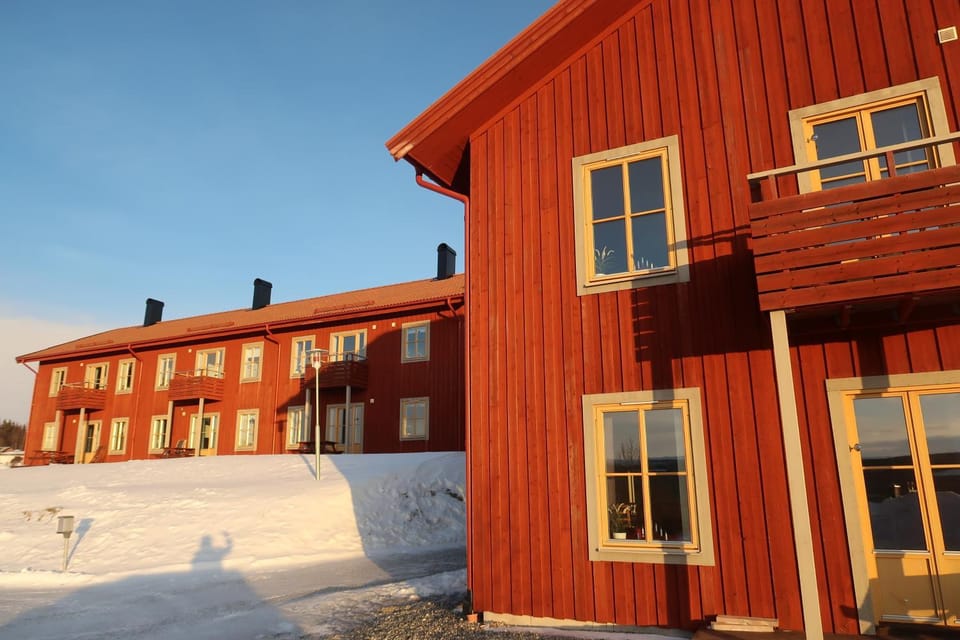 Property building, Facade/entrance, Day, Winter