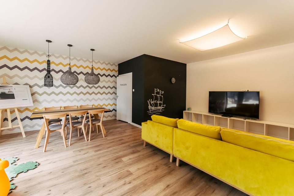 Communal lounge/ TV room, TV and multimedia, Spa and wellness centre/facilities