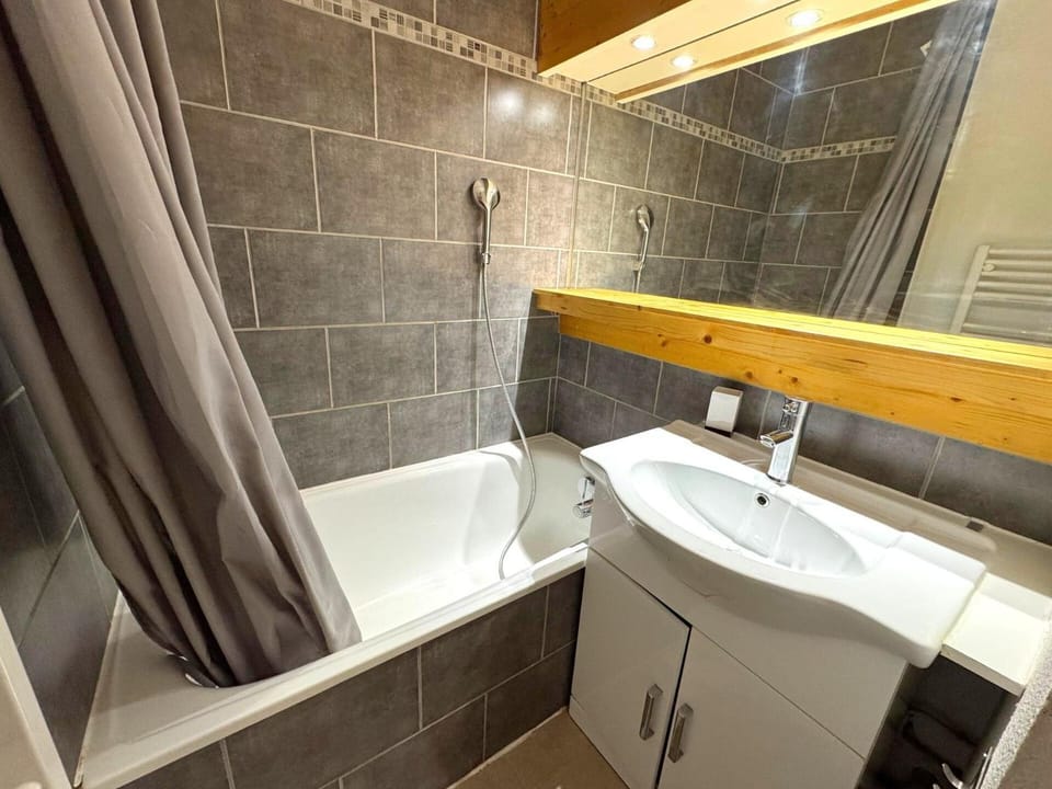 Résidence Balcons D'olympie - Appartement chaleureux pour 4 personnes avec vue sur les pistes MAE-5654 Apartment in Les Allues