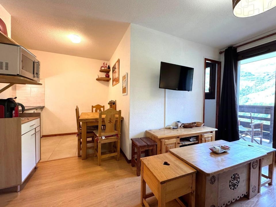 Résidence Balcons D'olympie - Appartement chaleureux pour 4 personnes avec vue sur les pistes MAE-5654 Apartment in Les Allues