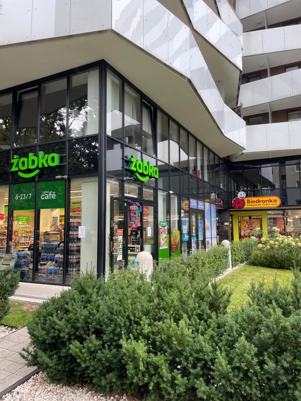 Property building, On-site shops