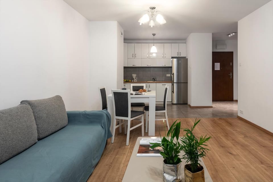 Kitchen or kitchenette, Living room, Seating area, Communal kitchen