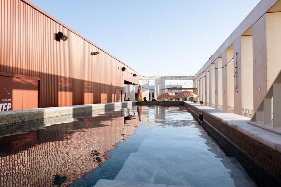 Swimming pool