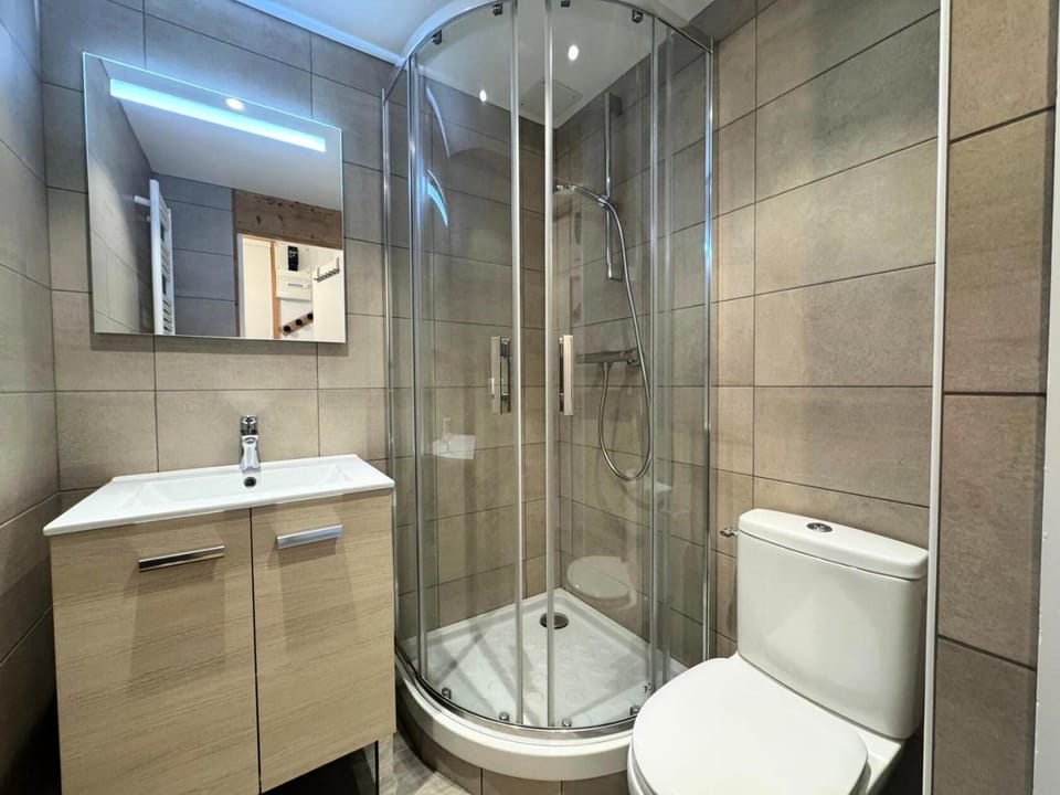 Résidence Caron - Appartement lumineux pour 3 personnes MAE-5824 Apartment in Les Allues