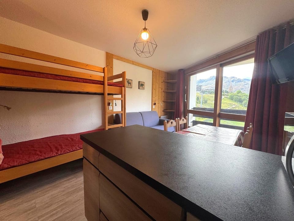 Résidence Caron - Appartement lumineux pour 3 personnes MAE-5824 Apartment in Les Allues