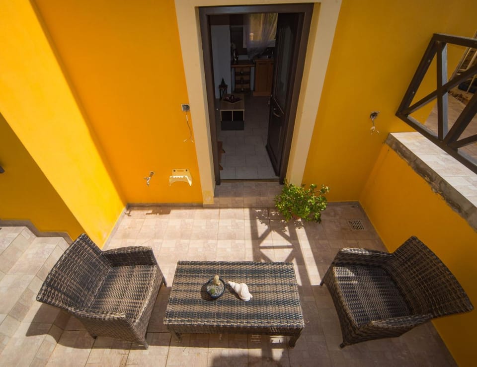 Patio, Balcony/Terrace