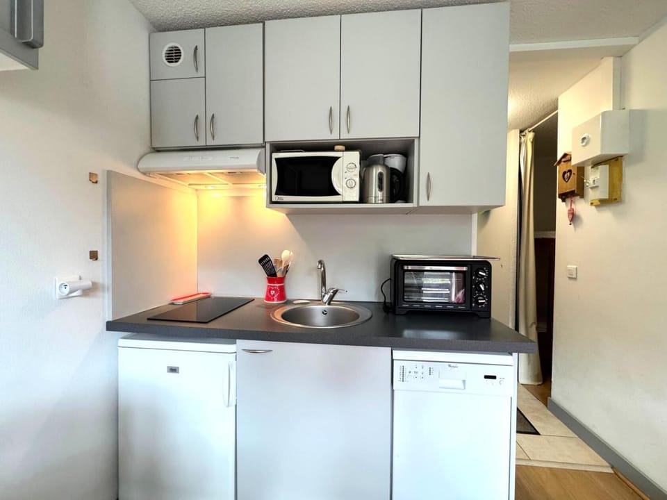 Résidence Sarvan - Studio pour 2 cuisine équipée et proche des pistes idéal couple MAE-6054 Apartment in Les Allues