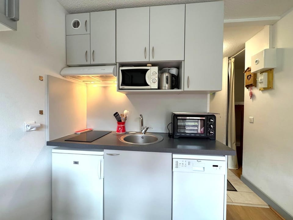 Résidence Sarvan - Studio pour 2 cuisine équipée et proche des pistes idéal couple MAE-6054 Apartment in Les Allues
