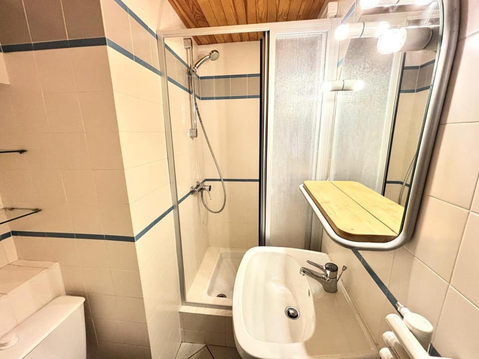 Résidence Dorons - Studio de 13m² pour 2 personnes avec vue sur la croisette MAE-6114 Apartment in Les Allues