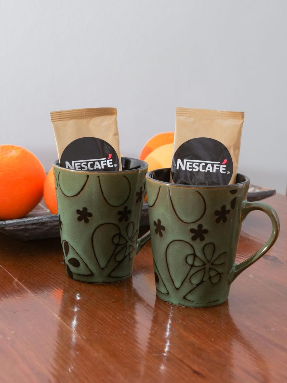 Coffee/tea facilities, Text overlay
