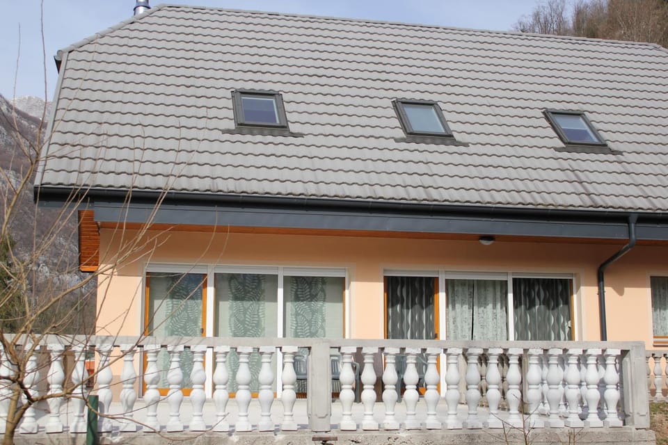 Property building, Balcony/Terrace