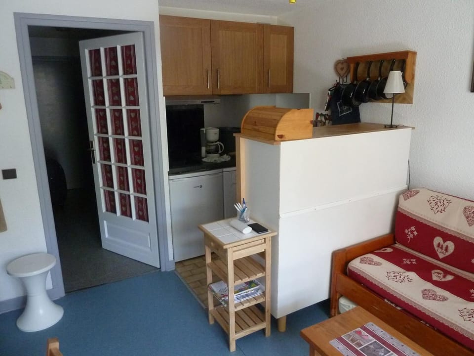 Résidence Les Cretes - Studio cabine 4 personnes 2 exposé Sud MAE-8044 Cabin in Auvergne-Rhône-Alpes
