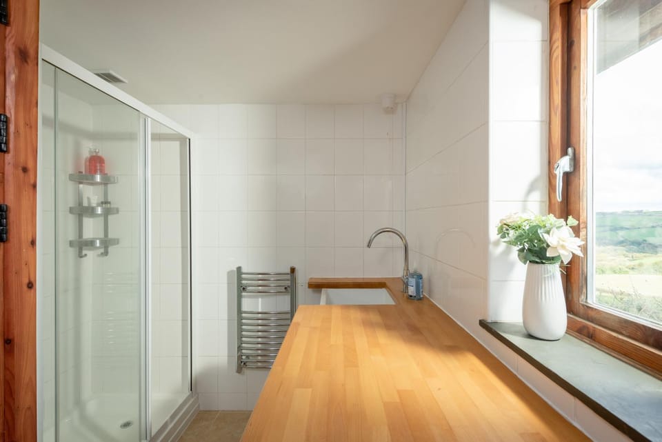 Shower, washing machine