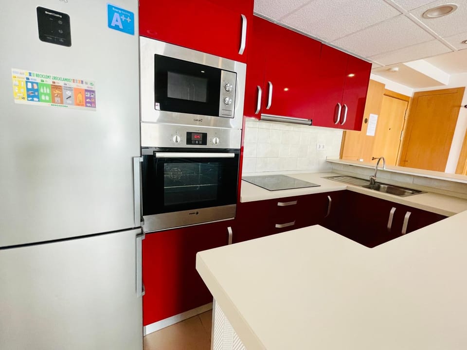 Kitchen or kitchenette, minibar, pet friendly, stove