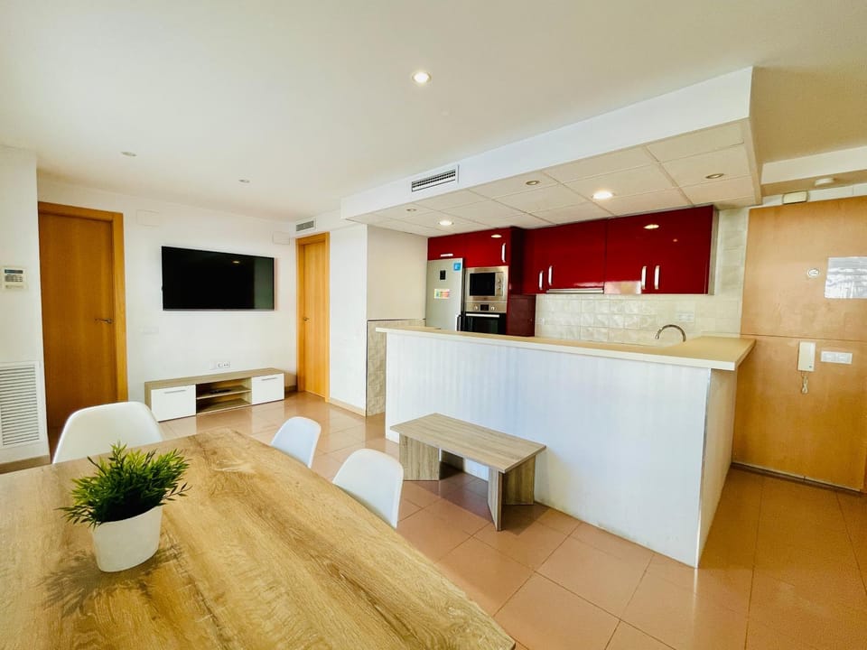 TV and multimedia, Kitchen or kitchenette, Living room, Seating area, minibar