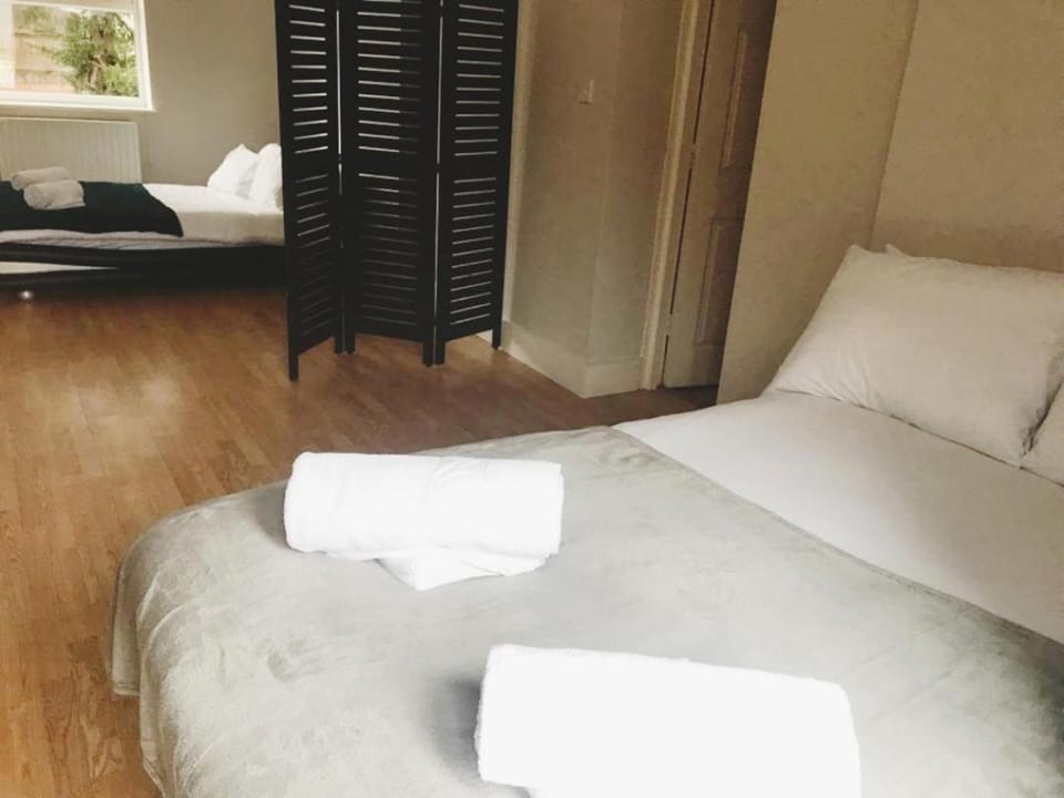 JB Stays Family & contractor stays, Free parking Apartment in London