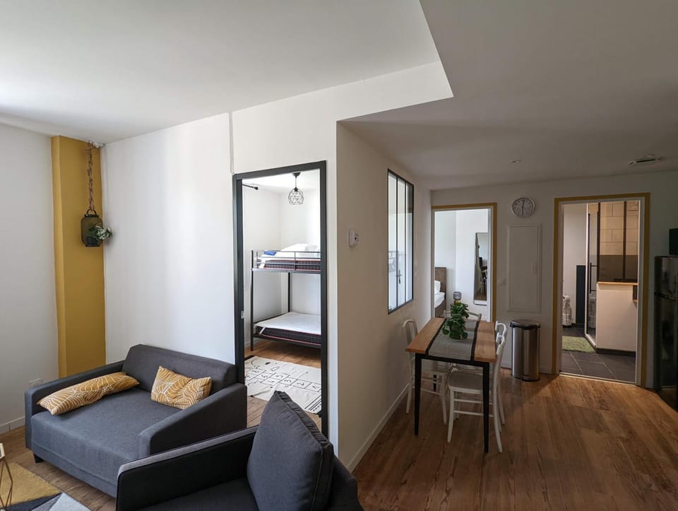Living room, Dining area