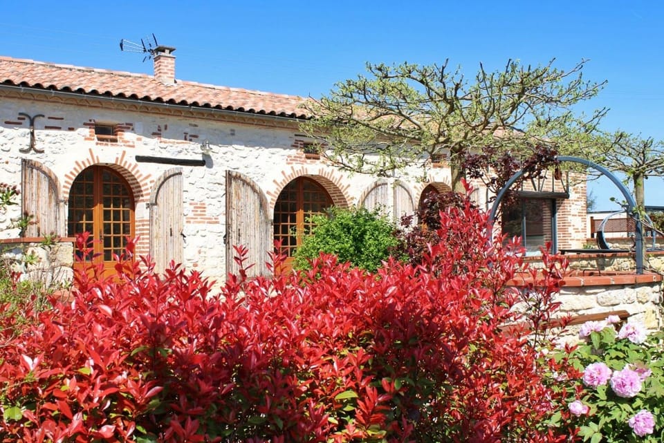 Property building, Spring, Garden