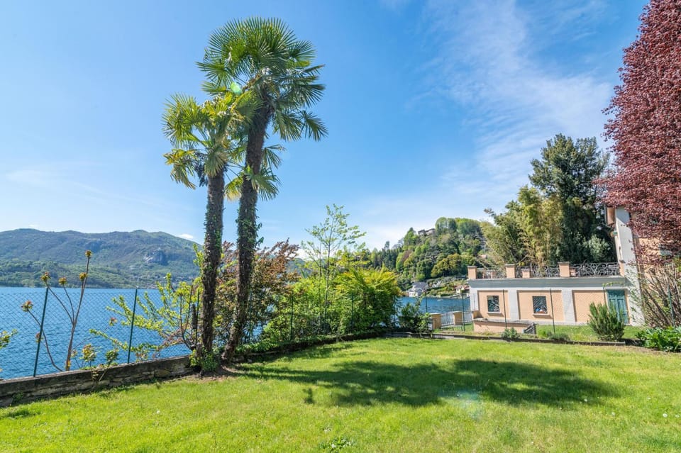 Villa Orta Apartment in Orta San Giulio