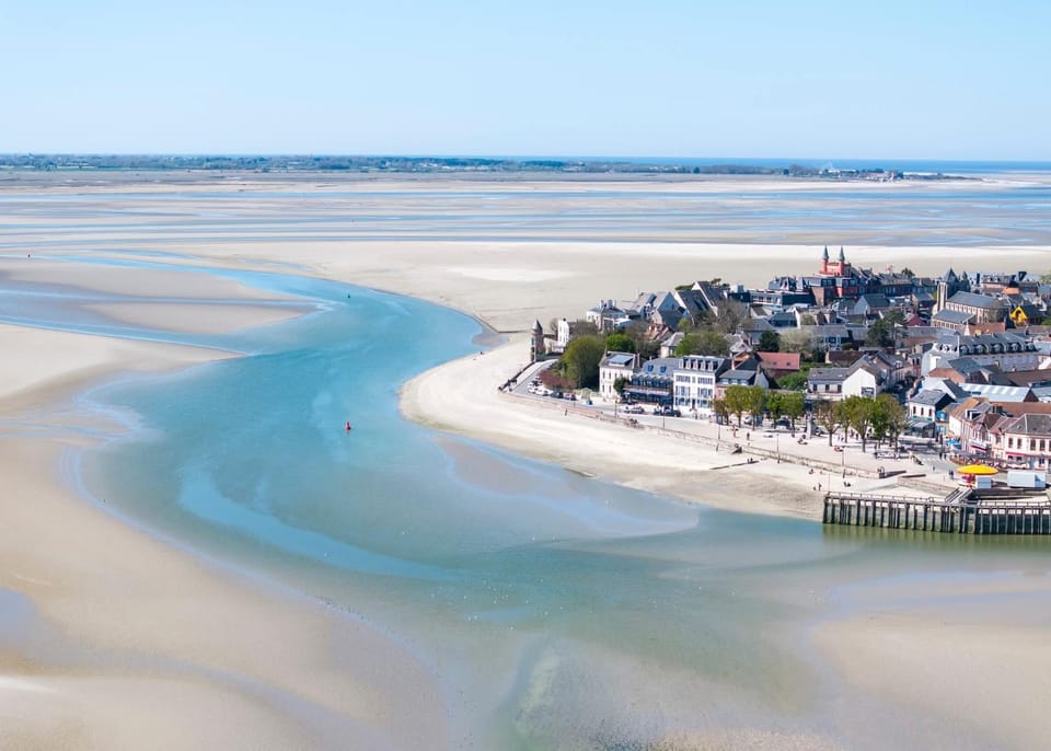 Nearby landmark, Natural landscape, Beach, City view, Sea view