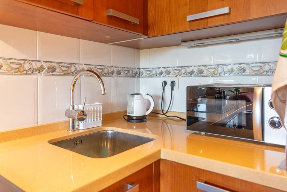 Coffee/tea facilities, Kitchen or kitchenette, dishwasher, minibar, pet friendly, stove, toaster, washing machine