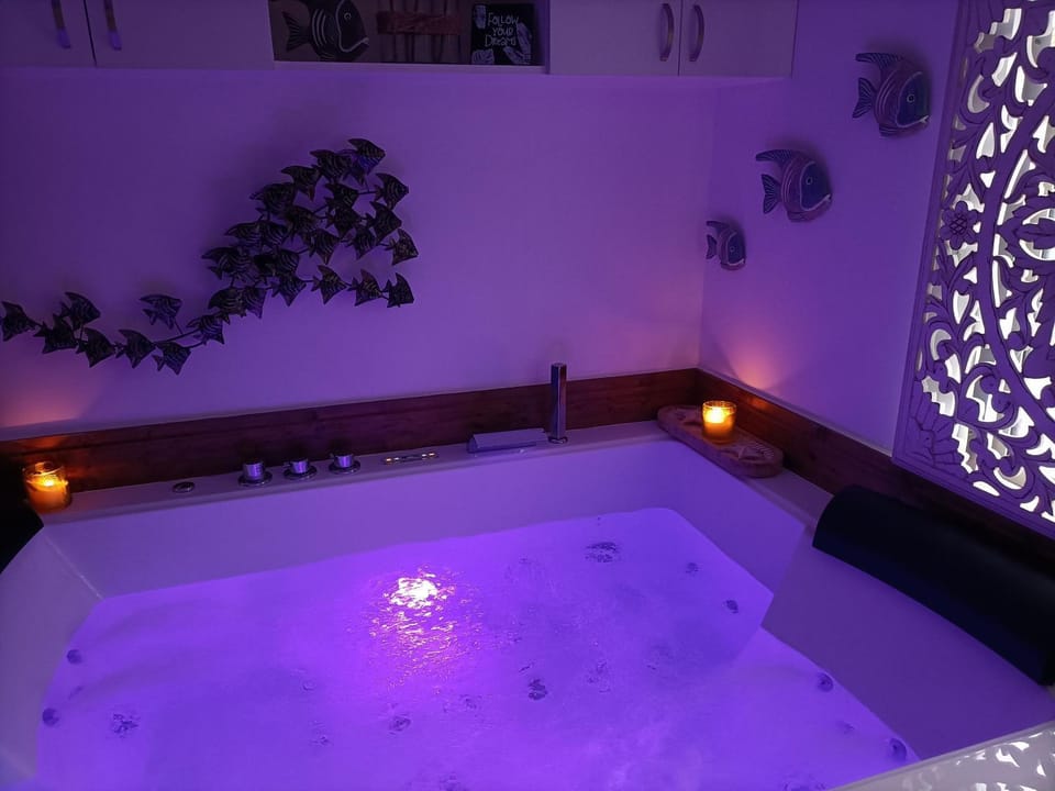 Hot Tub, Hot Tub, Spa and wellness centre/facilities, Spa and wellness centre/facilities