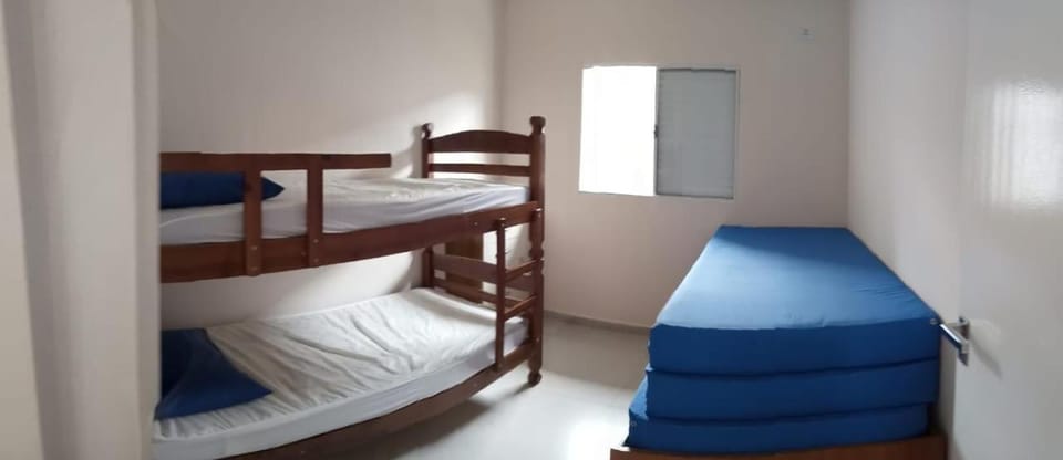 Apto terreo com piscina, quintal e churrasqueira Apartment in State of São Paulo