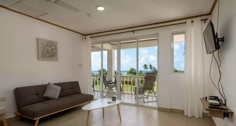 Living room, Pool view, Pool view