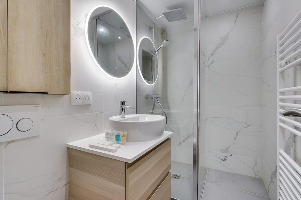 Shower, Bathroom
