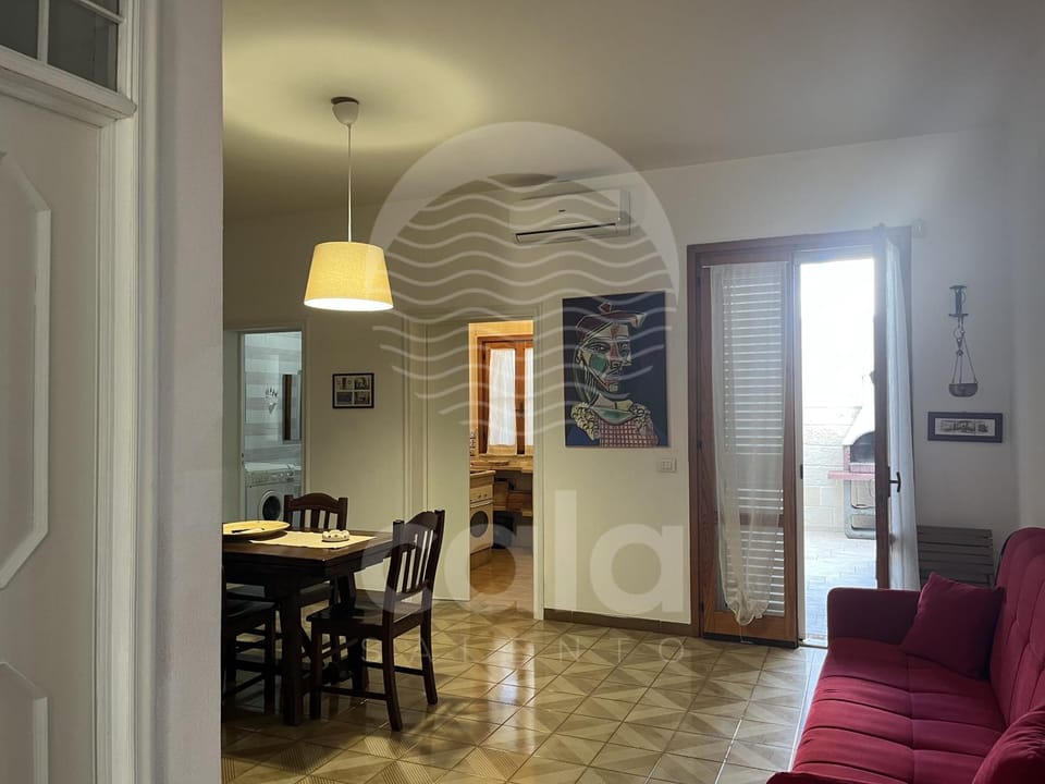 Living room, Dining area, air conditioner