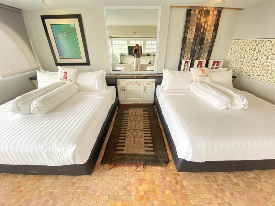 Rumah Stroberi Organic Farm & Family Lodge Campground/ 
RV Resort in Parongpong