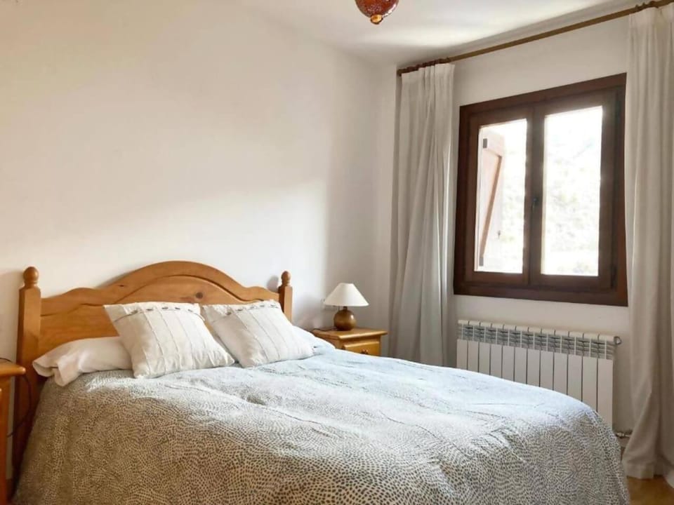 Tarmañones l VISTAS l WIFI l GARAJE l TRASTERO Apartment in Aragon