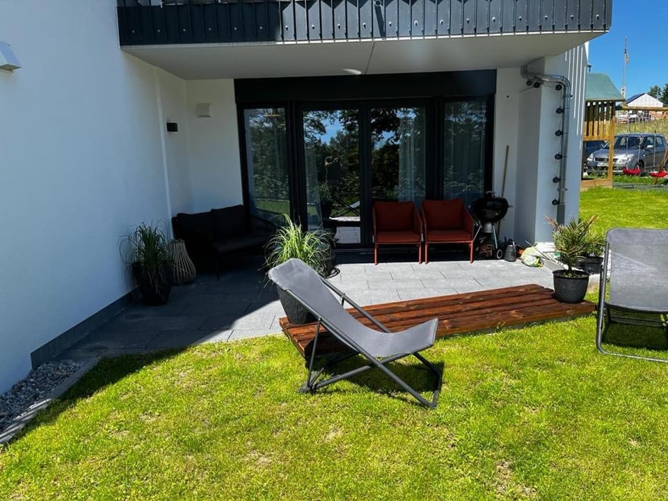 Garden, sunbed