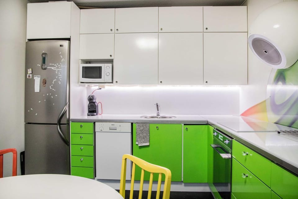 Kitchen or kitchenette, dishwasher, minibar, pet friendly, stove, toaster