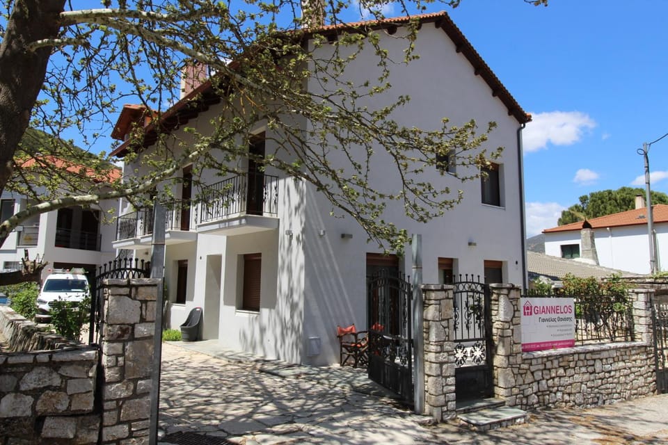 Family's Houses Apartment in Peloponnese Region