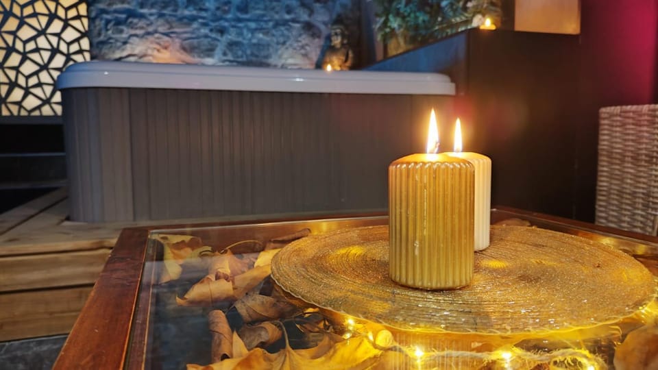 Hot Tub, Sauna, Steam room, Spa and wellness centre/facilities