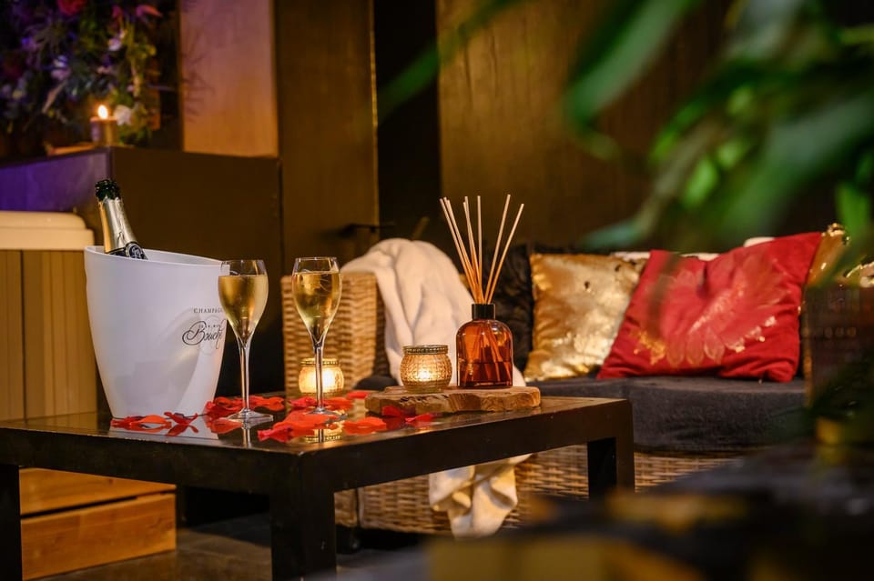 Hot Tub, Sauna, Steam room, Living room, Spa and wellness centre/facilities