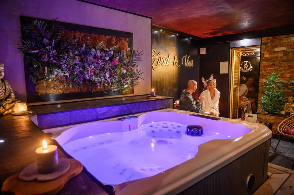 Sauna, Steam room, Living room, Spa and wellness centre/facilities, Seating area