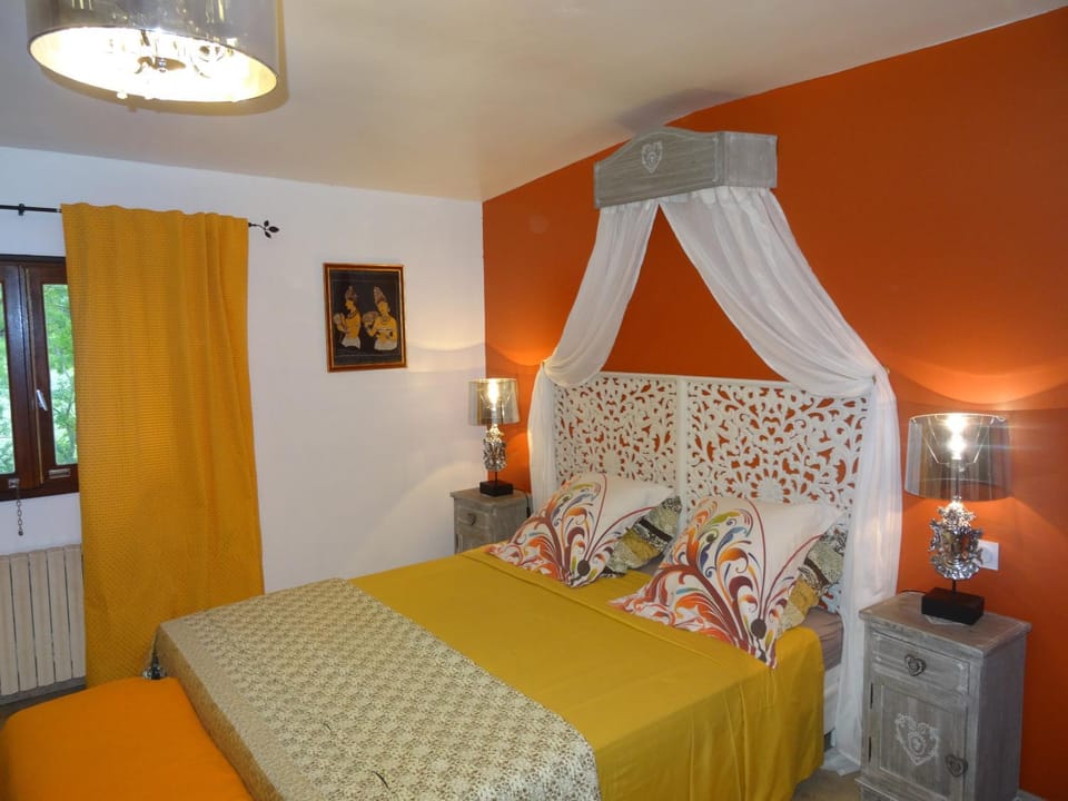 Decorative detail, Bedroom