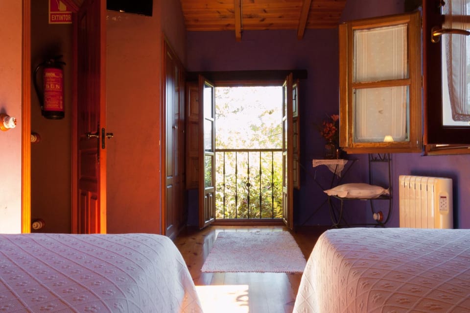 TV and multimedia, Balcony/Terrace, Bedroom, wardrobe