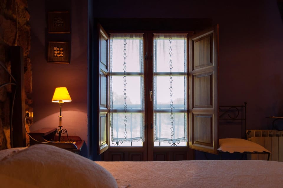 Balcony/Terrace, Decorative detail, Bedroom