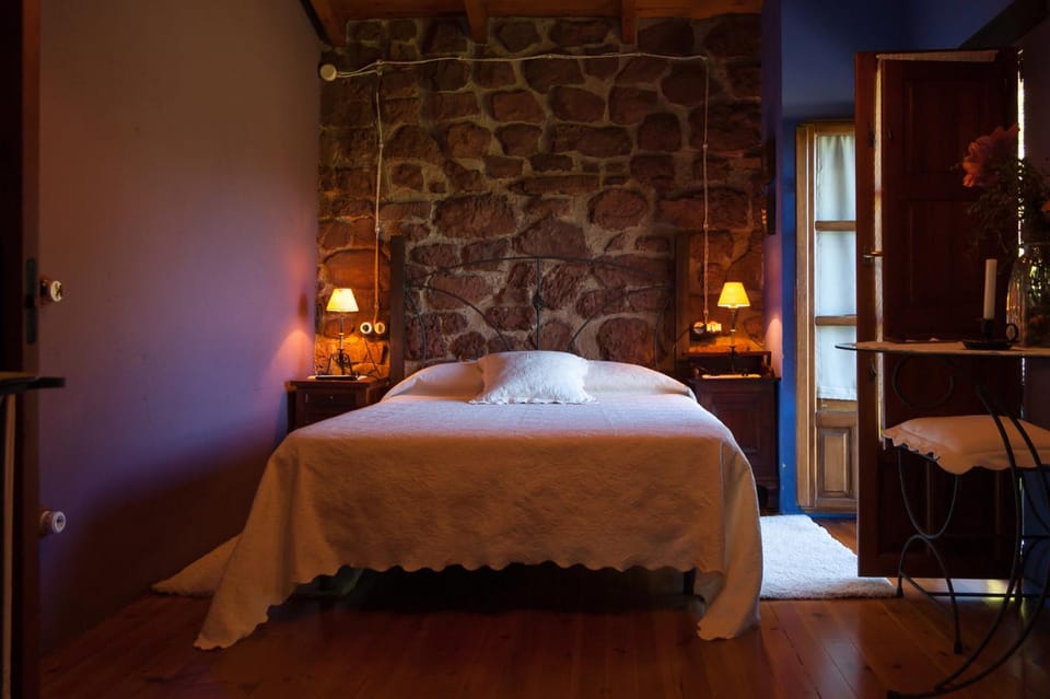 Bed, Decorative detail, Bedroom