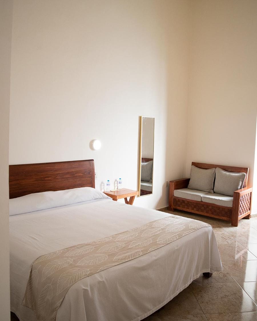 Bed, Living room, Photo of the whole room, Bedroom